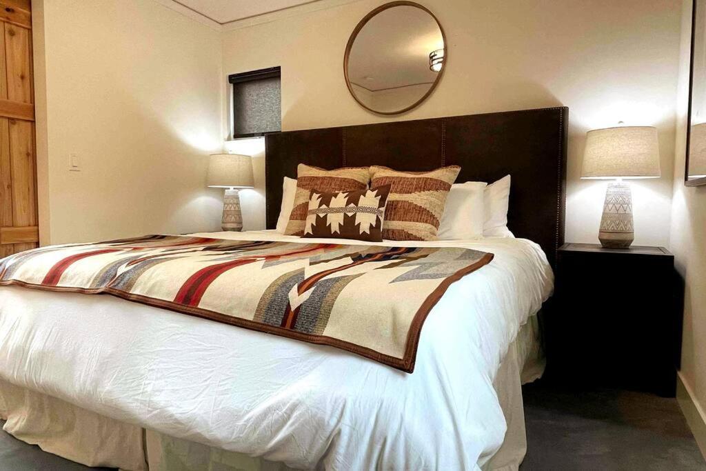 Brand New Upscale Home- Best Location! ホワイトフィッシュ エクステリア 写真